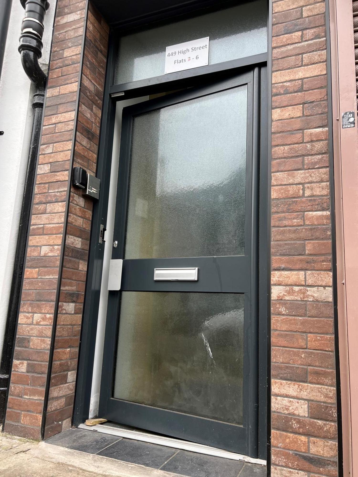 Premium Offer L Last-Minute Escape L Aj Properties L High Street Cheltenham L Parking L Ideal For Short Or Long Stays - Town Centre Apartment, 4 Beds, 1 Bathroom Exterior foto